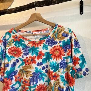 Jaclyn Vintage 90s Fruit Colorful Print Soft Cotton USA Made Short Sleeve Tee M